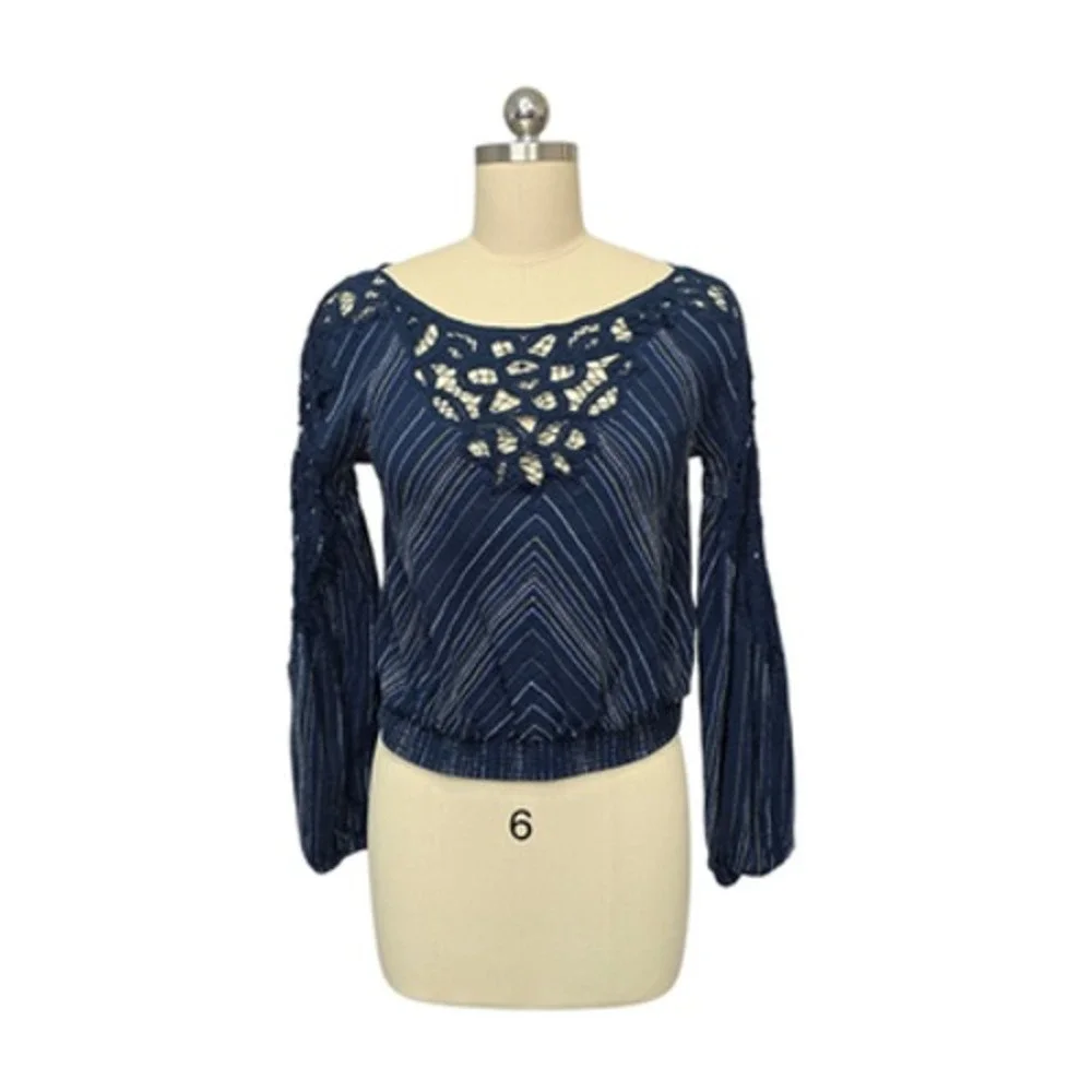 Free People Blouse Womens XS Navy‎ Crochet Lace Yoke Boho Peasant Long Sleeve